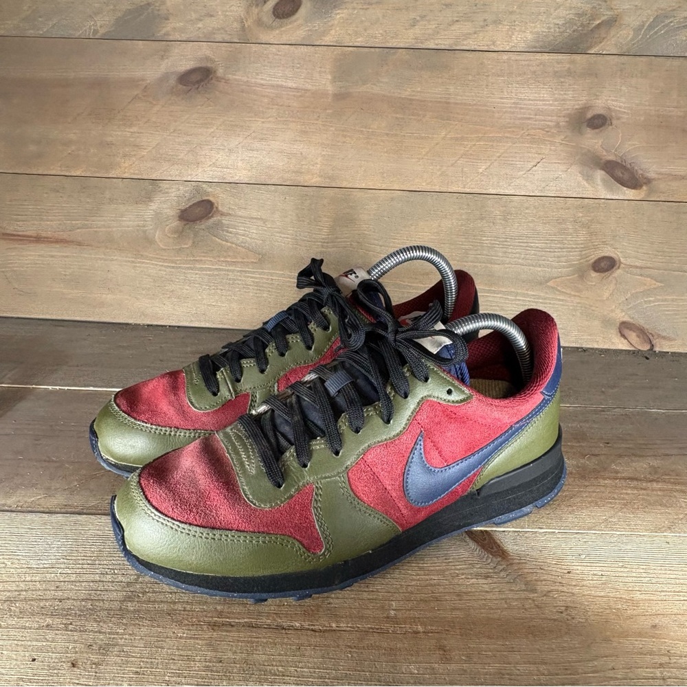 nike internationalist womens size 7.5 shoes red green athletic running sneakers